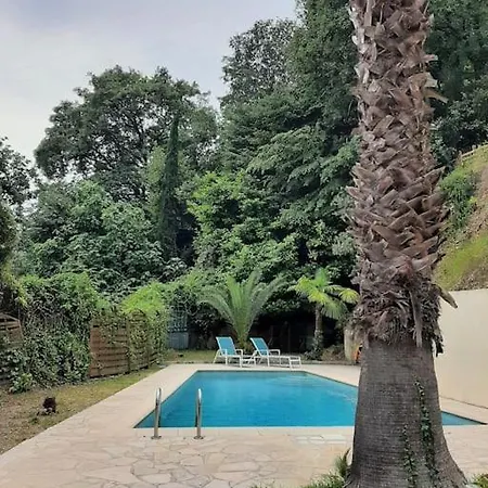Jardin Piscine Holiday home Nice