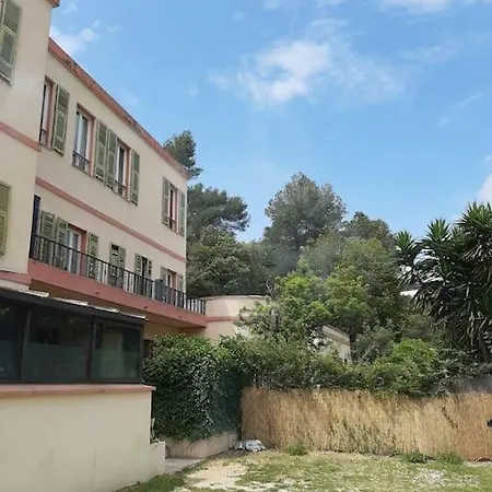 Holiday home Jardin Piscine *